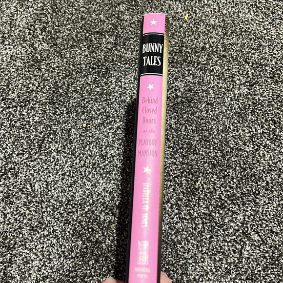 Rare Bunny Tales Hardback Book Izabella St. James - Picture 2 of 4